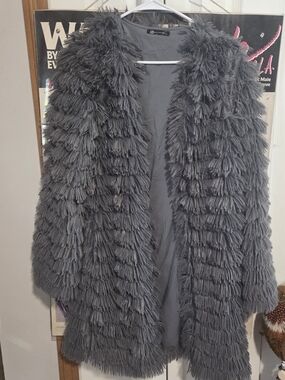 Women's Fringe Textured Gray Light Weight Jacket.  Cute!